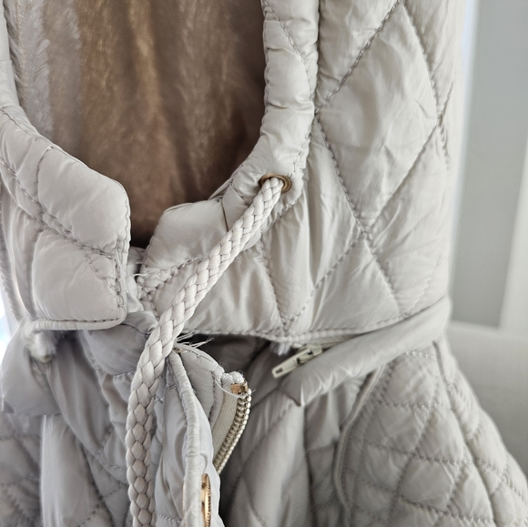 Haute Monde Los Angeles Cream Hooded Puffer Jacket, Cropped, Size Small - Picture 6 of 8